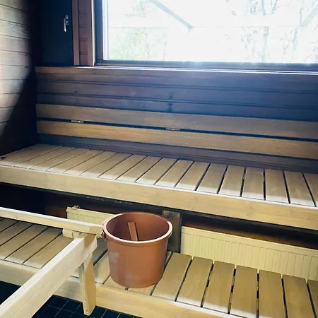 여관 Arctic Raja Inn, Next To Norwegian Border Naatamo