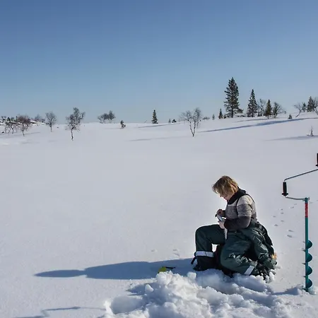 Estalagem Arctic Raja Inn, Next To Norwegian Border Naatamo