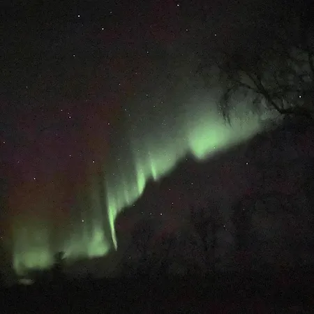 Arctic Raja Inn, Next To Norwegian Border 여관 Naatamo