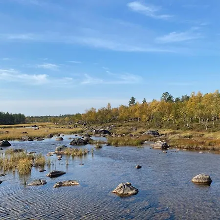 Arctic Raja Inn, Next To Norwegian Border *