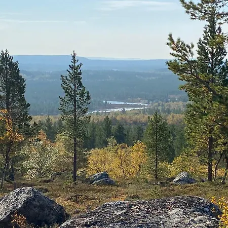 Arctic Raja Inn, Next To Norwegian Border Naatamo