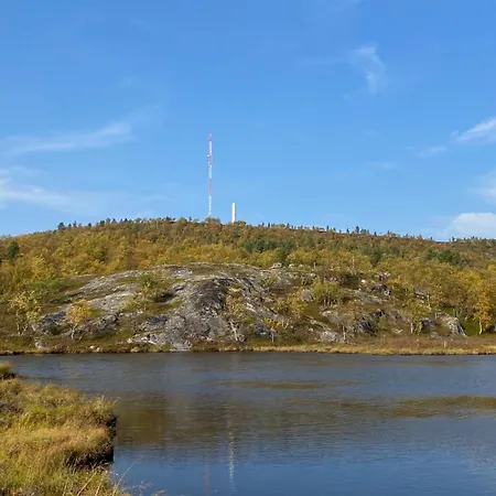 Arctic Raja Inn, Next To Norwegian Border Naatamo