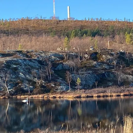 여관 Arctic Raja Inn, Next To Norwegian Border