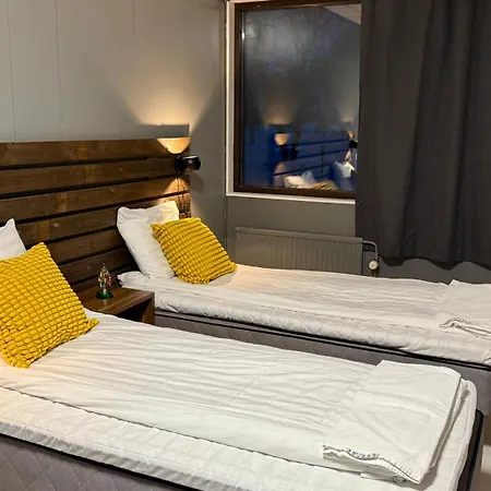 Arctic Raja Inn, Next To Norwegian Border * Naatamo