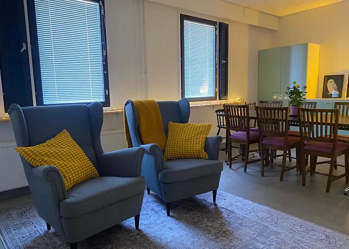 אורחן Arctic Raja Inn, Next To Norwegian Border *