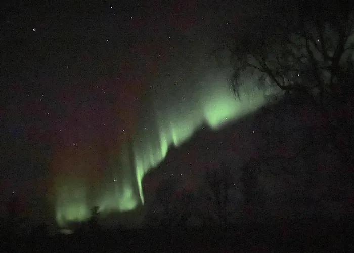 Arctic Raja Inn, Next To Norwegian Border Mini-hôtel Naatamo