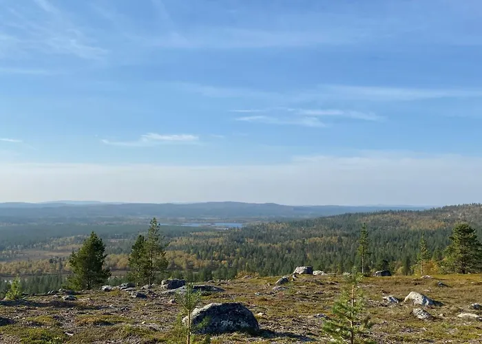 אורחן Arctic Raja Inn, Next To Norwegian Border Naatamo