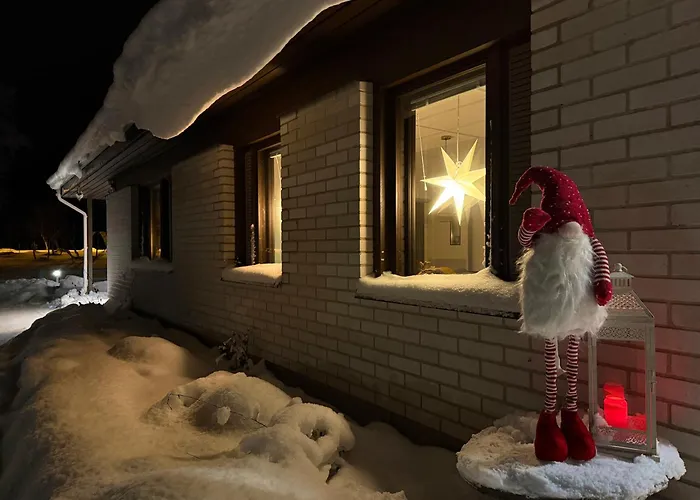 Arctic Raja Inn, Next To Norwegian Border אורחן