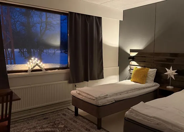 Arctic Raja Inn, Next To Norwegian Border אורחן *