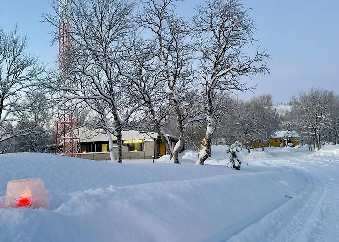 Arctic Raja Inn, Next To Norwegian Border אורחן